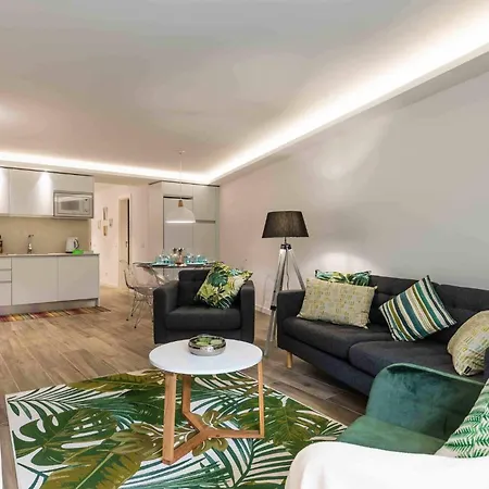 Apartman Downtown 3-bedroom Luxury