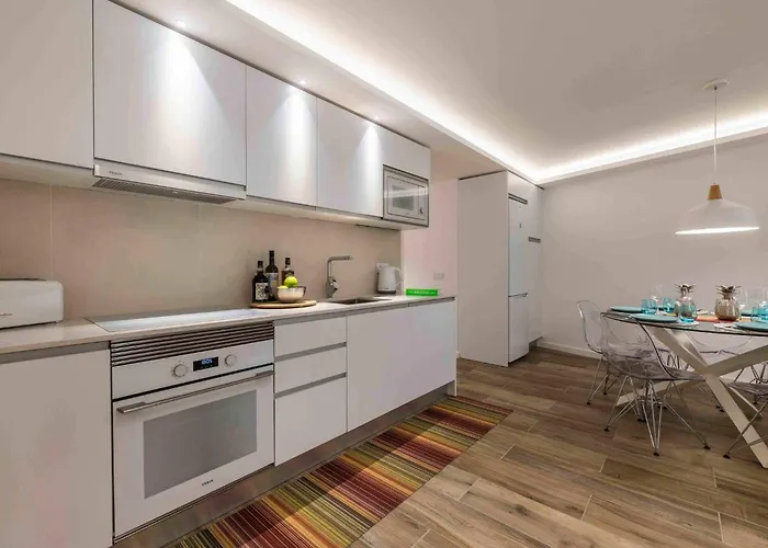 Appartamento Downtown 3-bedroom Luxury