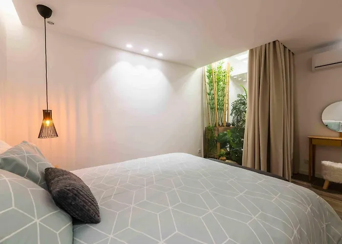Downtown 3-bedroom Luxury *