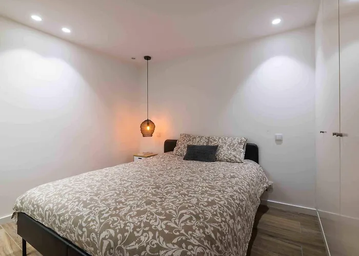 Downtown 3-bedroom Luxury Appartamento *