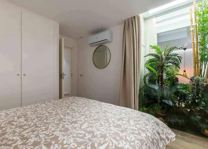 Downtown 3-bedroom Luxury *
