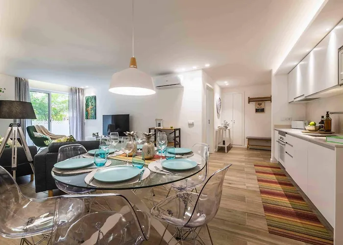 Downtown 3-bedroom Luxury Albufeira
