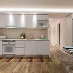 Downtown 3-bedroom Luxury *