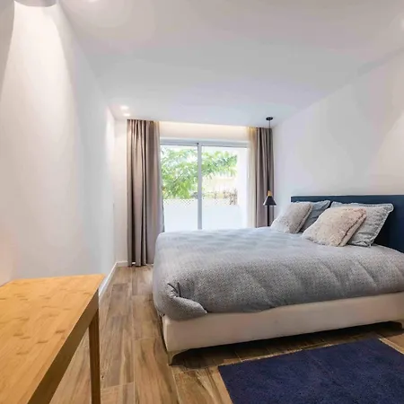 Lägenhet Downtown 3-bedroom Luxury Albufeira
